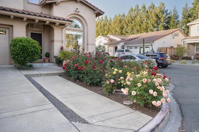 Foto del edificio - Charming Four Bedroom, Two-Story North Nap...