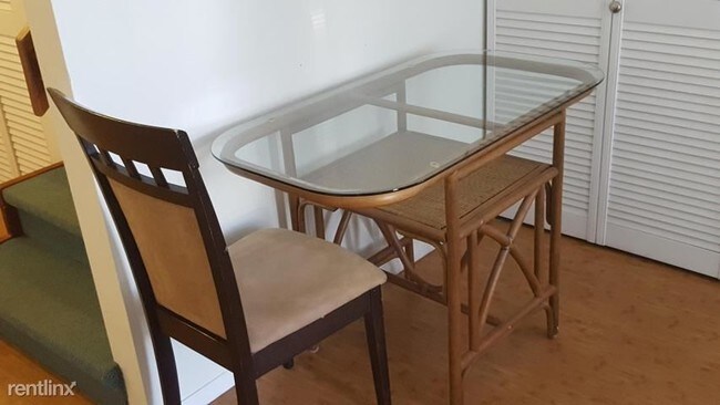 Foto del edificio - 1 br, 1 bath  - 1495 NE 4th Ct # B