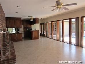 Building Photo - 1360 Lugo Ave