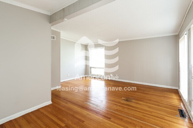 Foto del edificio - 3012 N 34th St