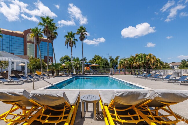 Piscina - Stanford Pointe