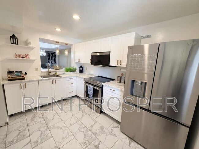 Foto del edificio - 2107 Honour Rd