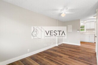 Building Photo - 26 Reid St