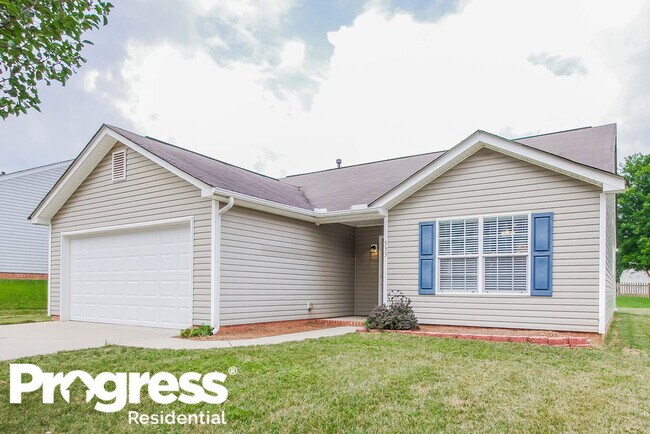Building Photo - 533 River View Dr