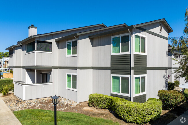 Foto del edificio - Maple Ridge Apartments