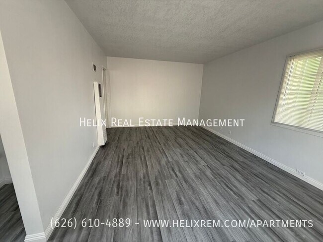 Foto del edificio - 330 N Curtis Ave