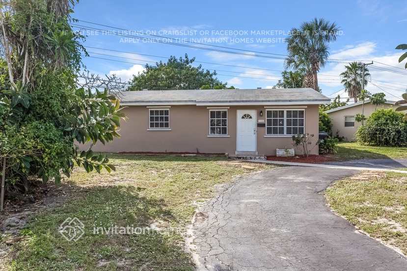 Foto principal - 3700 SW 16th Ct