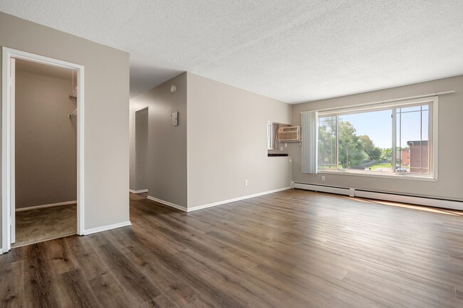 Interior Photo - Granite City Apartments