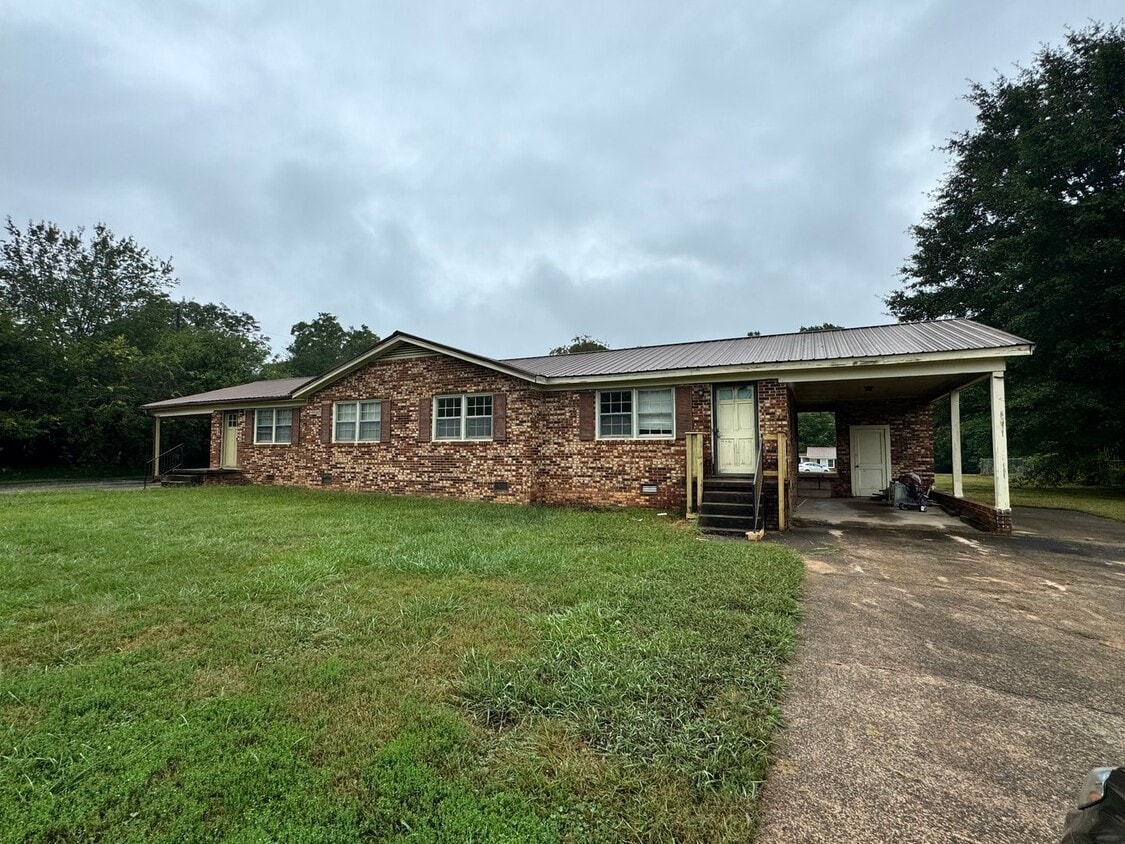 Primary Photo - 2/1 Duplex in Shelby, NC **Work in process**