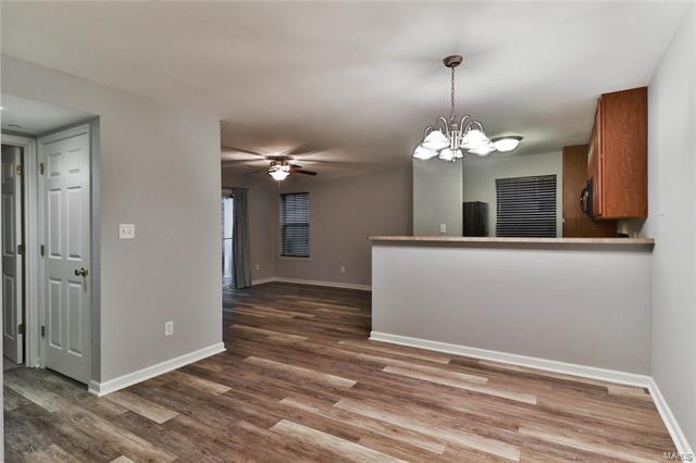 Building Photo - 5102 Spring River Dr