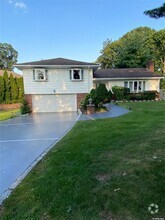 88 Knollwood Rd