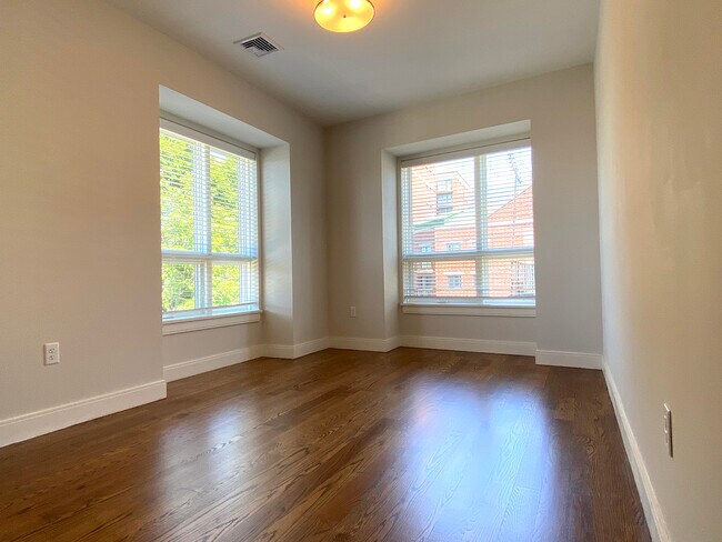 Foto del edificio - 14 Everett St