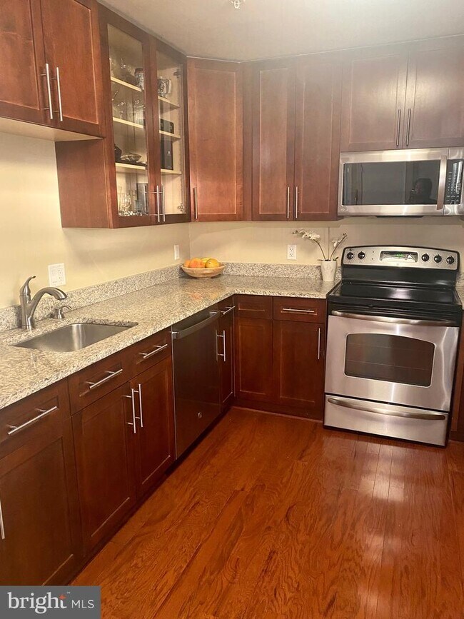 157 Fleet St Unit 418, Oxon Hill, MD 20745 Room for Rent in Oxon Hill