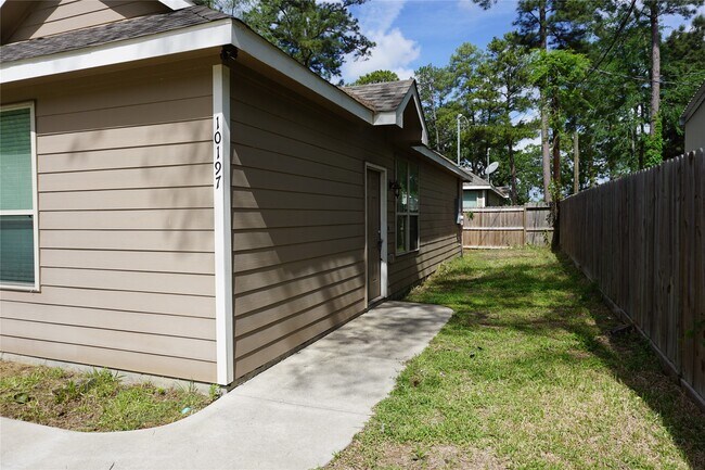 Foto del edificio - 10197 Barberry St