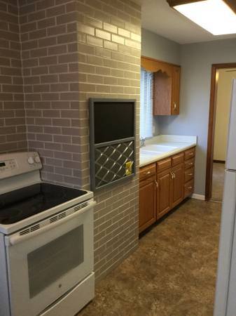Kitchen - 711 13th Ave
