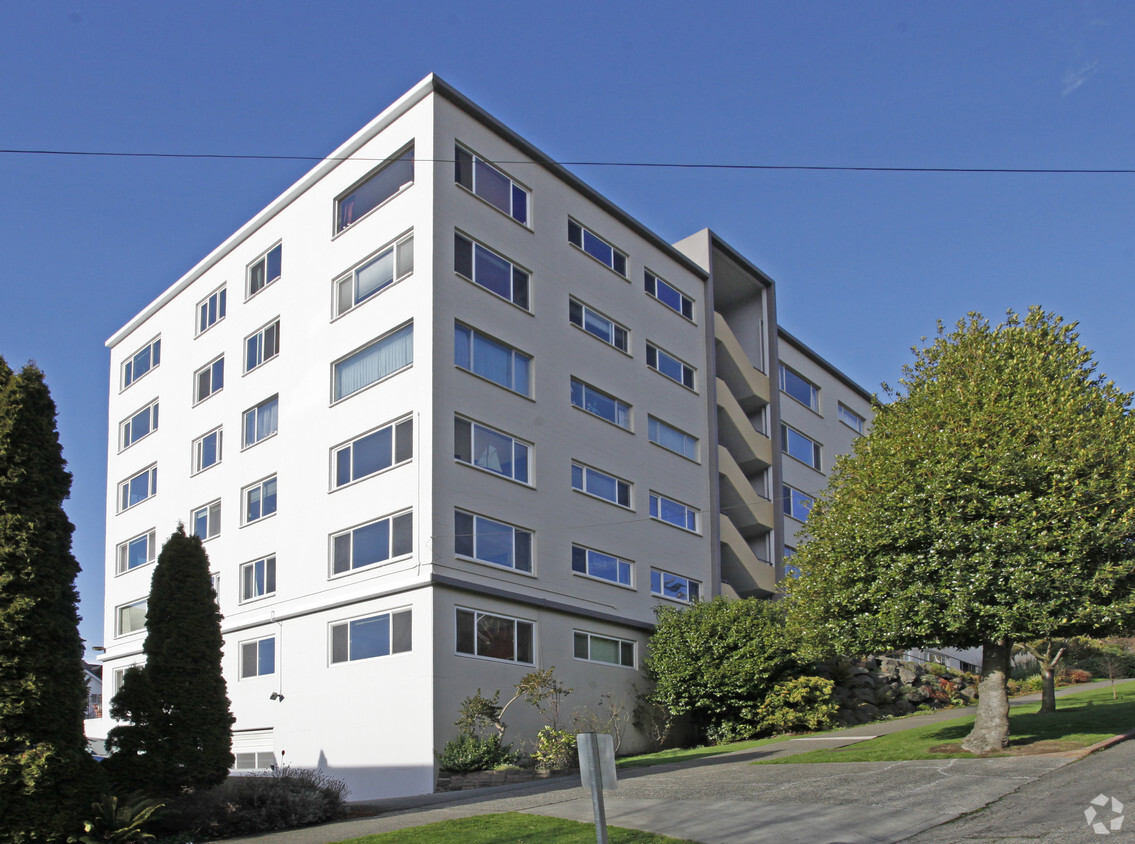 Primary Photo - 919 2nd Ave W