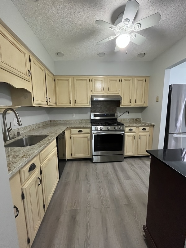 Foto principal - 3035 Squire Blvd