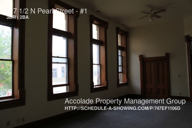 Building Photo - 408 1/2 N Pearl St