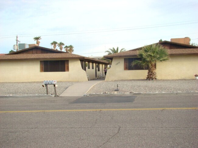 Building Photo - 1971 Magnolia Dr