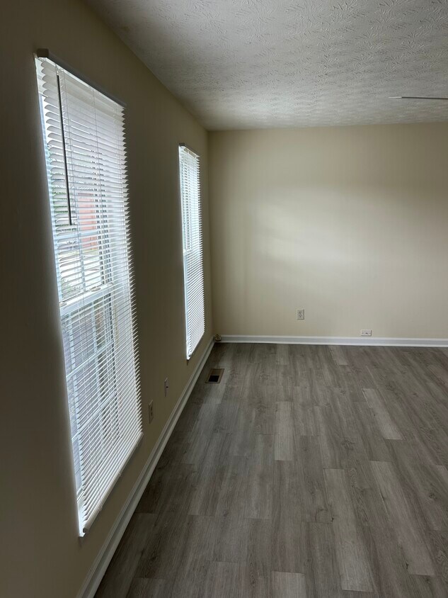 Primary Photo - 241 Maple Street