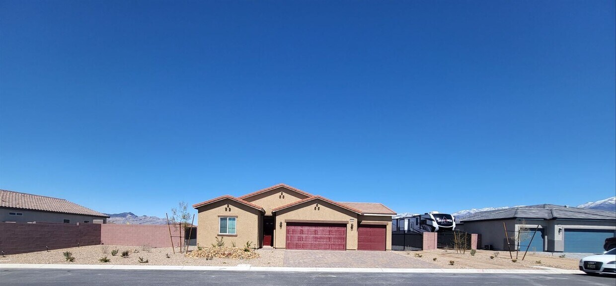 4 br, 2 bath House 110 E. Hawk Ave. House for Rent in Pahrump, NV