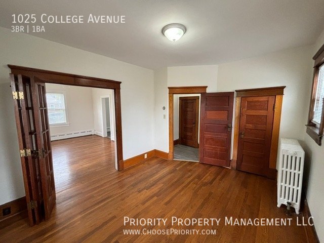 Building Photo - 1025 College Ave