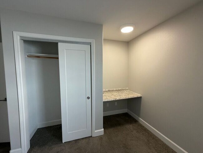 Foto del edificio - 523 Nevada St