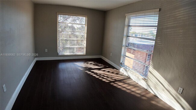 Foto del edificio - 9441 SW 76th St