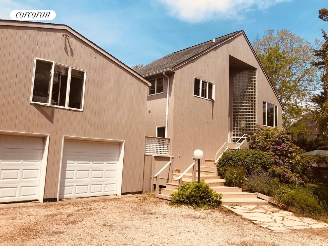 Foto principal - 150 Deerfield Rd