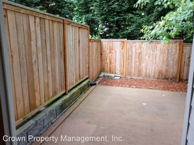 Building Photo - 3 br, 2.5 bath House - 5733 Karen Lynn Loop S