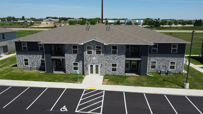 Building Photo - Villas at Fox Pointe Dodgeville
