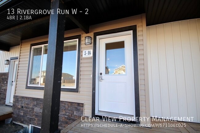 Photo du bâtiment - Four bedroom, 2.5 bathrooms, pet friendly ...