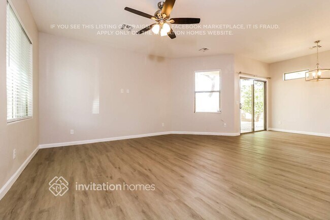 Foto del edificio - 8932 W Grovers Ave