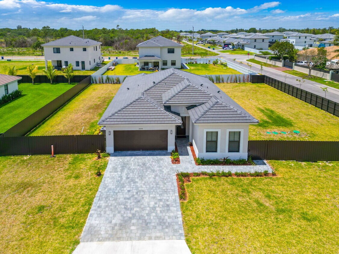 Foto principal - 32206 SW 196th Ave