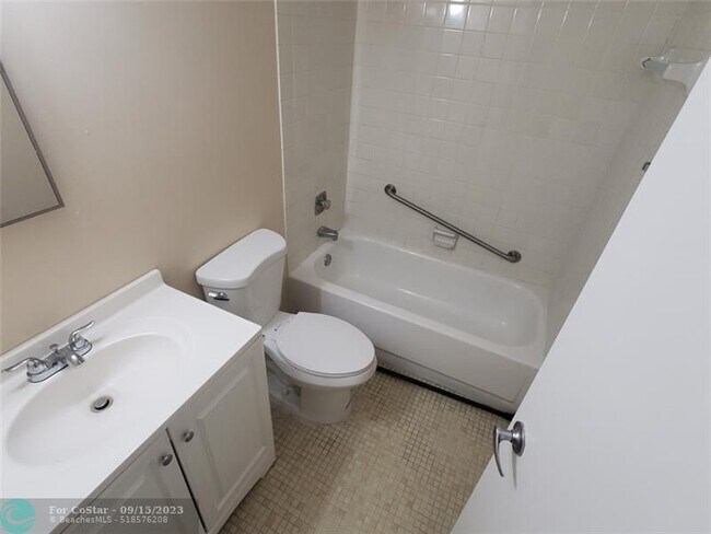 Foto del edificio - 5775 Washington St