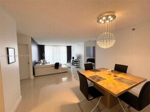 Building Photo - 3600 Mystic Pointe Dr