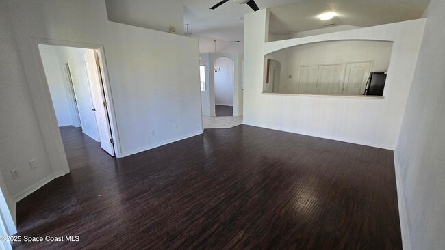 Building Photo - 3223 Monitor Ln