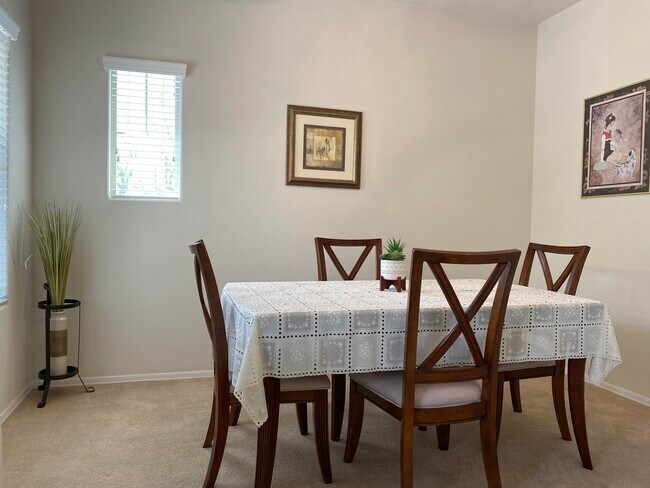 Foto del edificio - 3905 N Hidden Canyon Dr
