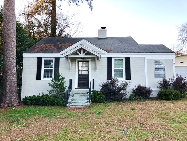 Building Photo - 1721 Oak Dr
