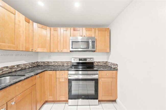Building Photo - 4384 NW 9th Ave