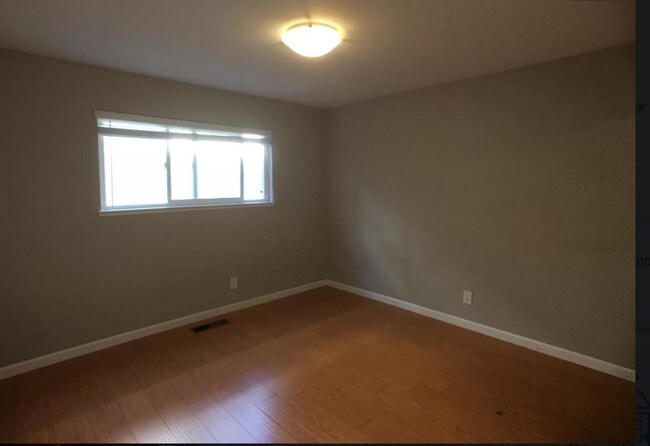 Building Photo - 994 Westlynn Way
