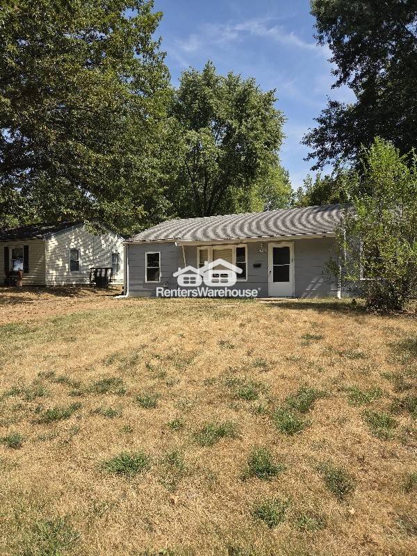 Foto del edificio - 9732 Vickie Pl