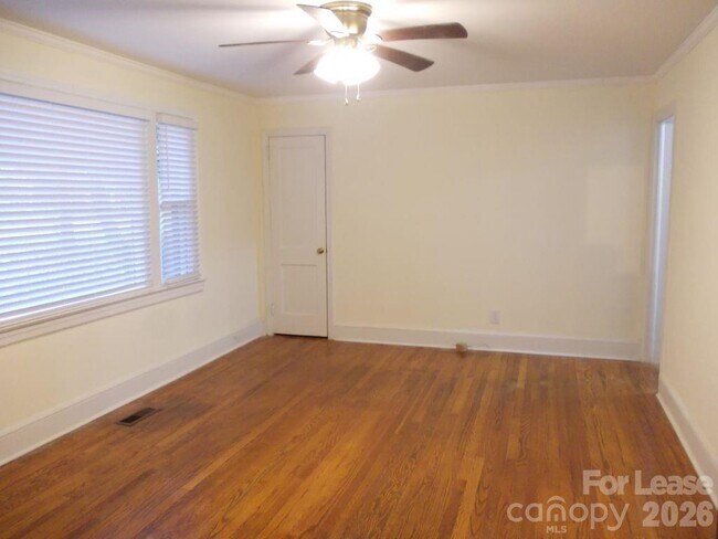 Foto del edificio - 2746 Dogwood Ave