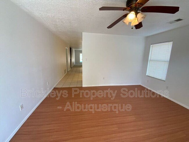 Foto del edificio - 5220 River Ridge Ave NW