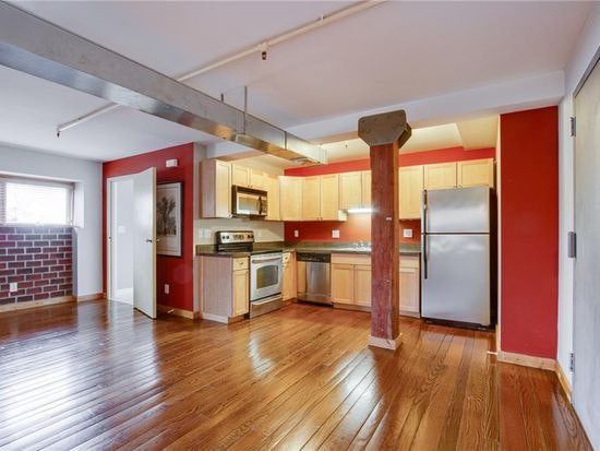 Primary Photo - 325 Lafayette St