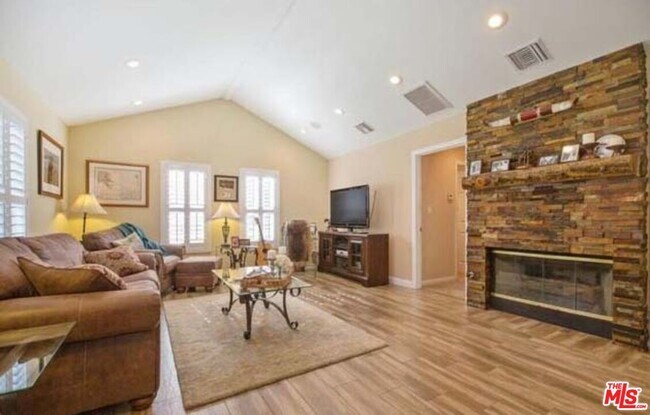 Building Photo - 2340 Caldero Ln