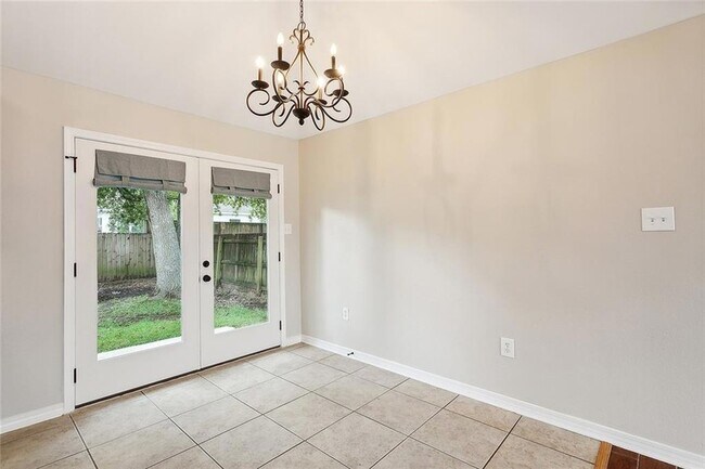 Foto del edificio - 530 Northshore Ln