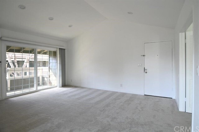 Building Photo - 258 Streamwood