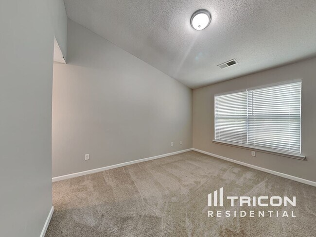 Foto del edificio - 205 Lossie Ln