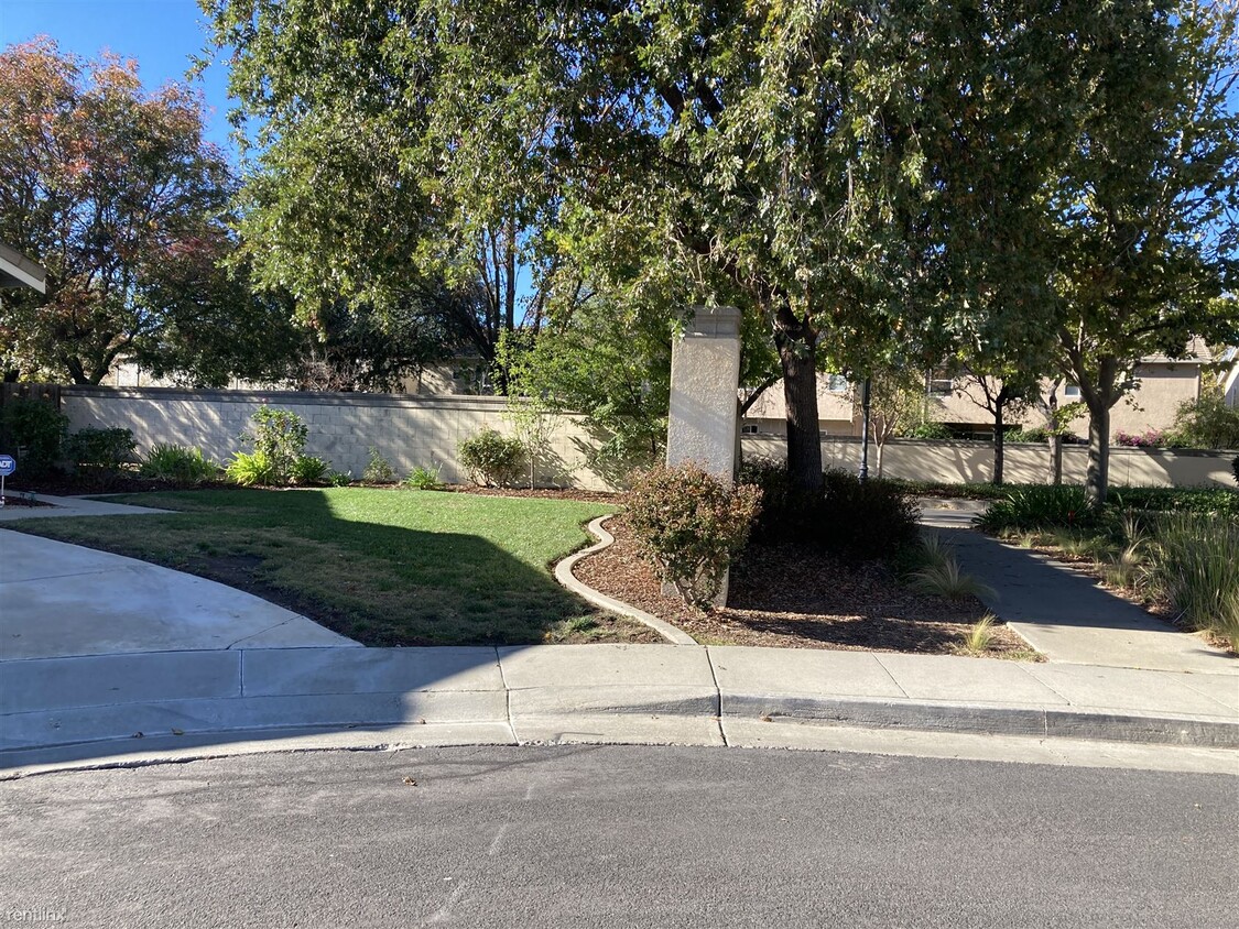 Primary Photo - 3 br, 2 bath House - 1131 Colina Court